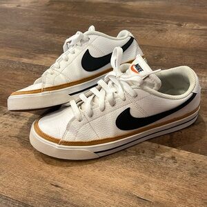 Nike street shoe